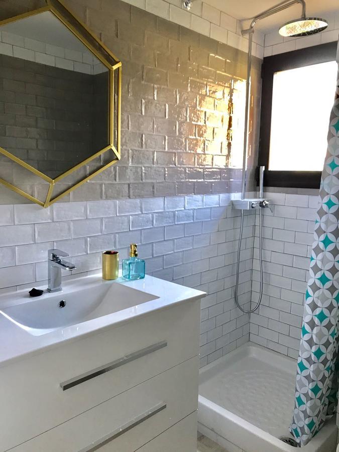 טורמולינוס Luxury House 110 M2 On The Beach, Pool, Parking מראה חיצוני תמונה