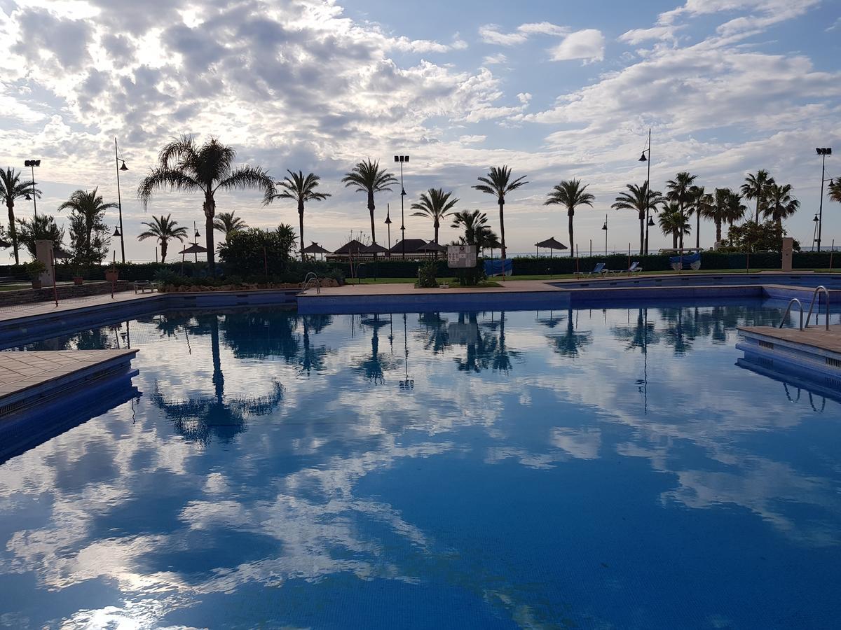 טורמולינוס Luxury House 110 M2 On The Beach, Pool, Parking מראה חיצוני תמונה