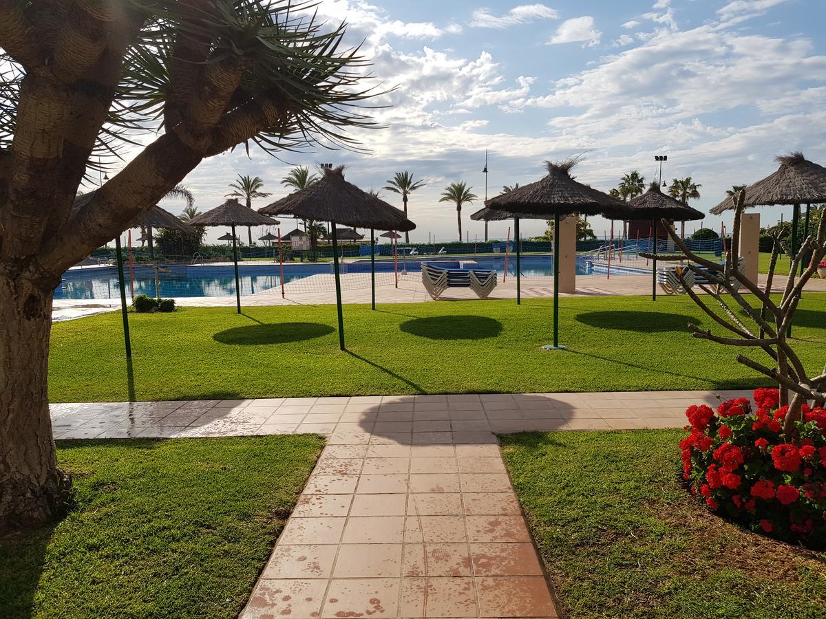 טורמולינוס Luxury House 110 M2 On The Beach, Pool, Parking מראה חיצוני תמונה